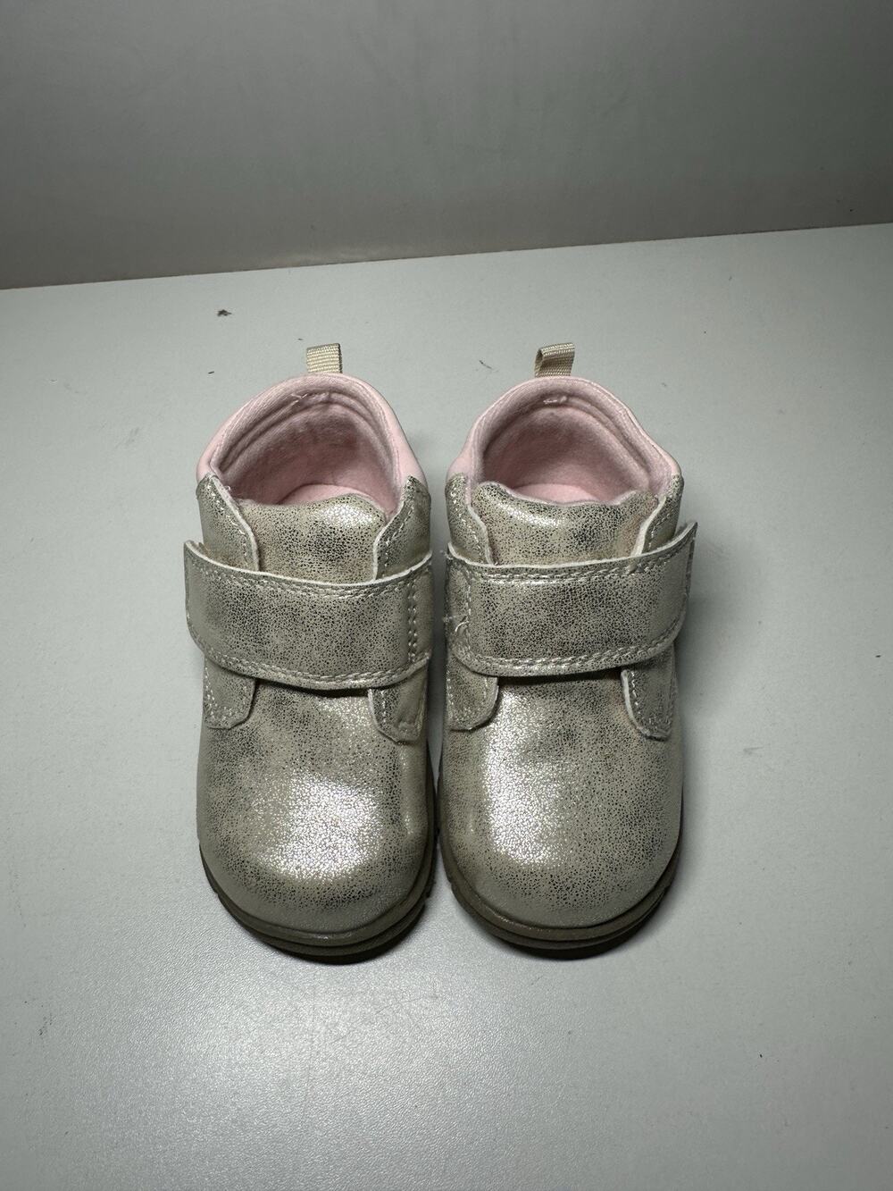 Simple Joys by Carter's London First Walker Shoe Gold Sz 6